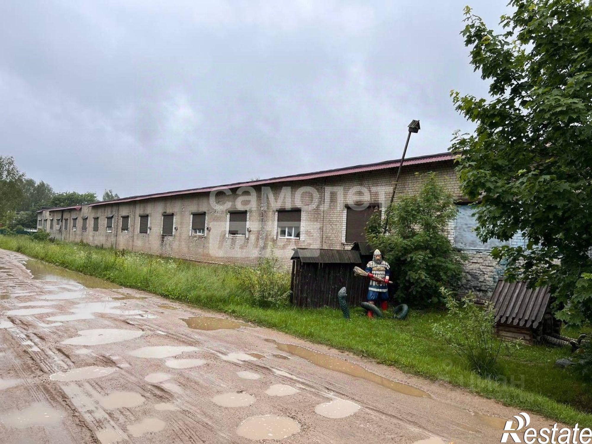 Купить производственную площадь за 57 000 400 рублей на ул Школьная, 12