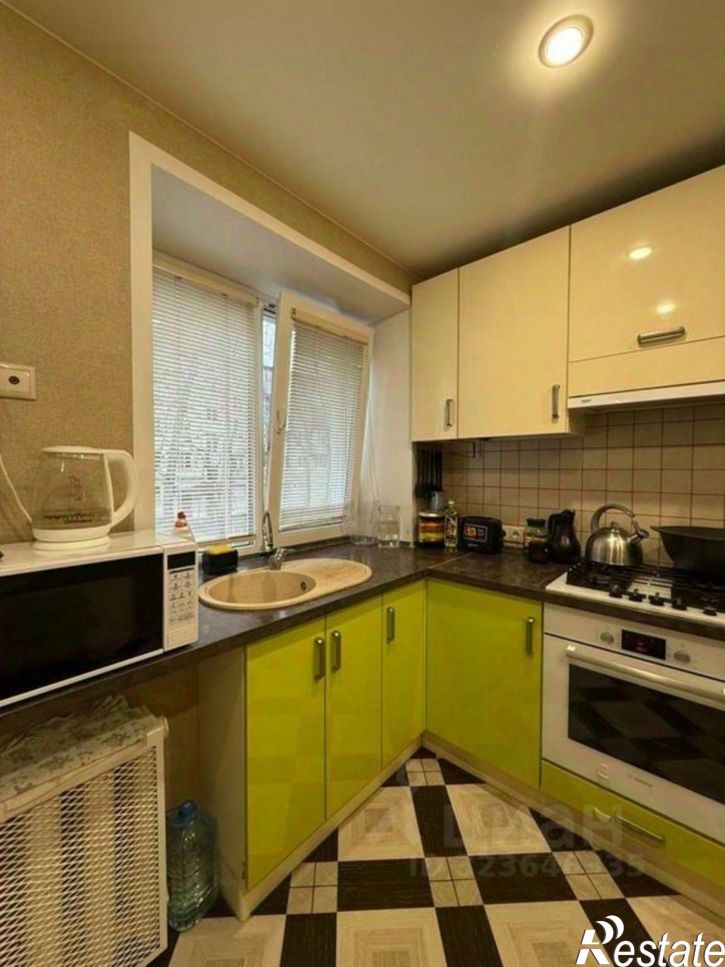 2-комн квартира наб Фадеева, 24,  д. 24