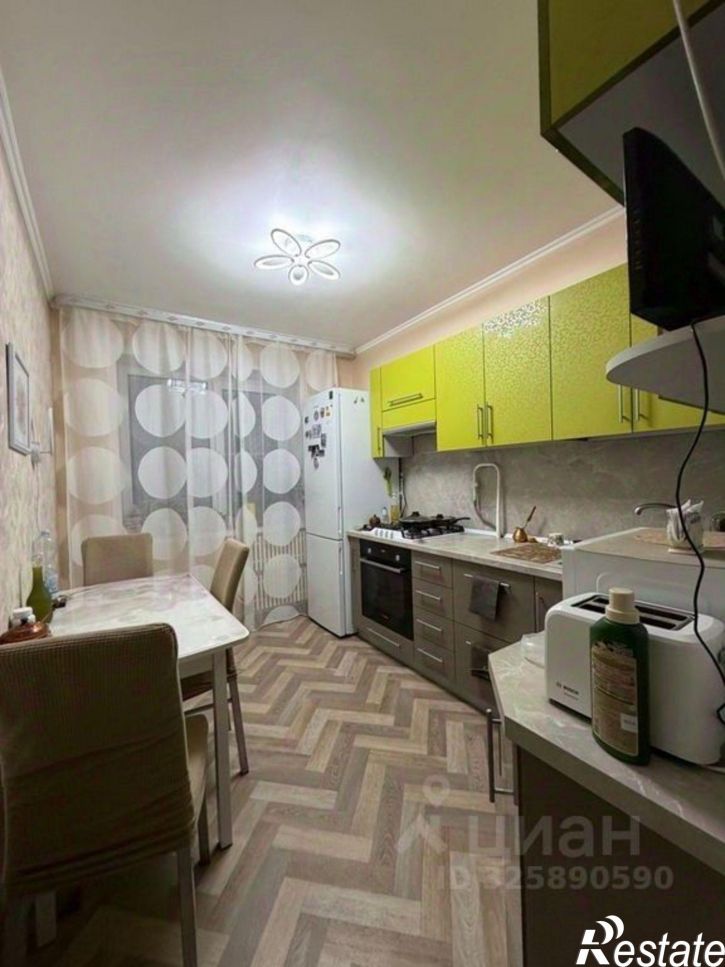 3-комн квартира ул 60 лет Октября, 28а,  д. 28а