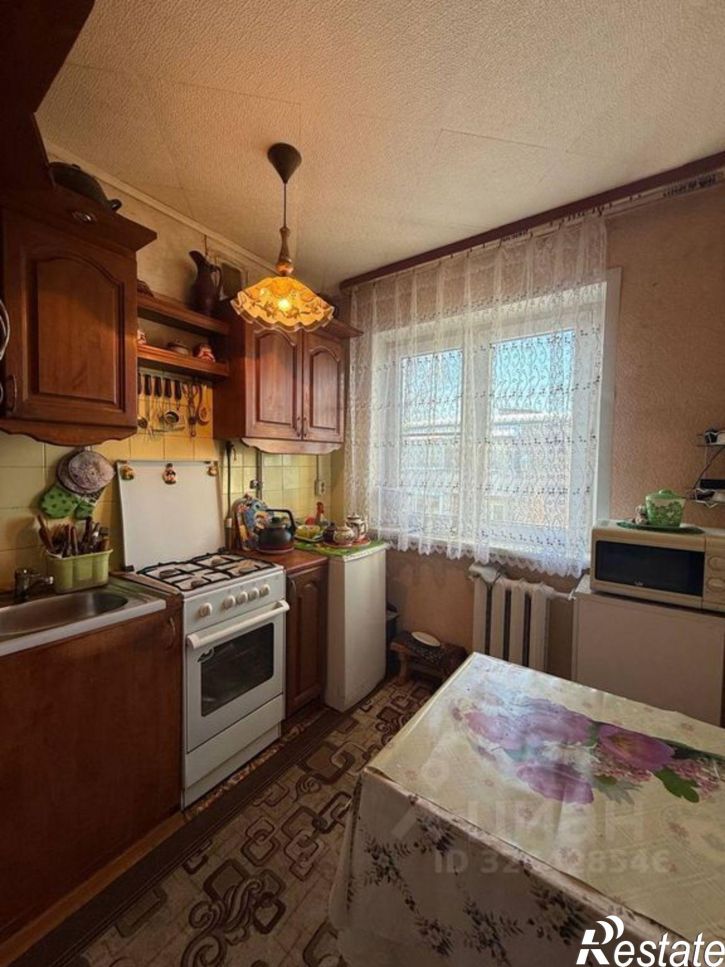 3-комн квартира ул Кириллова, 17,  д. 17
