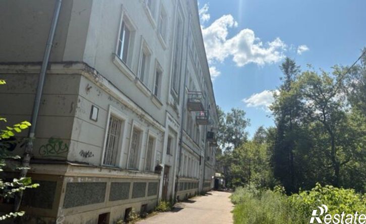 3-комн квартира пер Коммунистический 2-й, 2/4,  д. 2/4