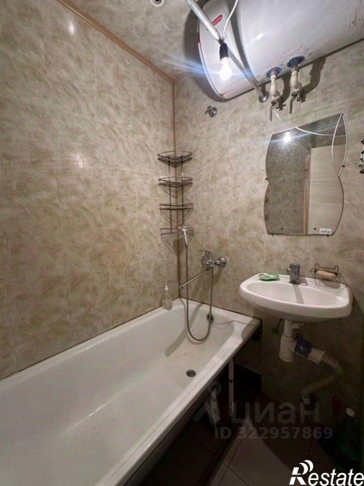 Комната Комбинатская улица, 10А,  д. 10А