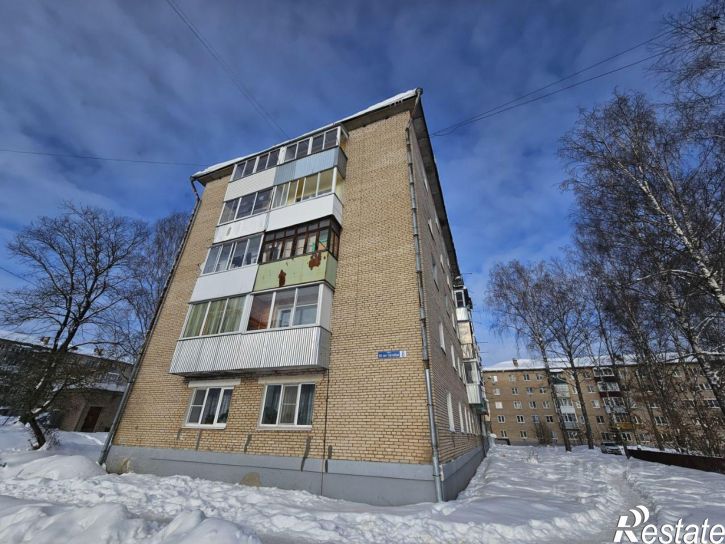 2-комн квартира ул 60 лет Октября, 8,  д. 8