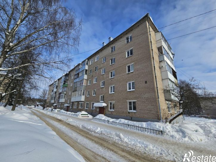 2-комн квартира ул 60 лет Октября, 8,  д. 8