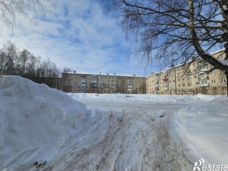2-комн квартира ул 60 лет Октября, 8,  д. 8