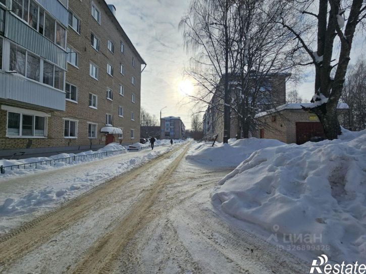 2-комн квартира ул 60 лет Октября, 8,  д. 8