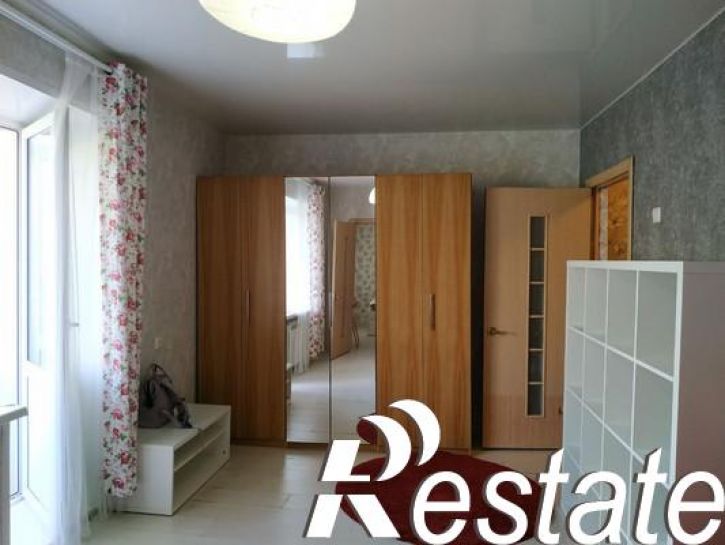 2-комн квартира Урицкого улица, 40ка