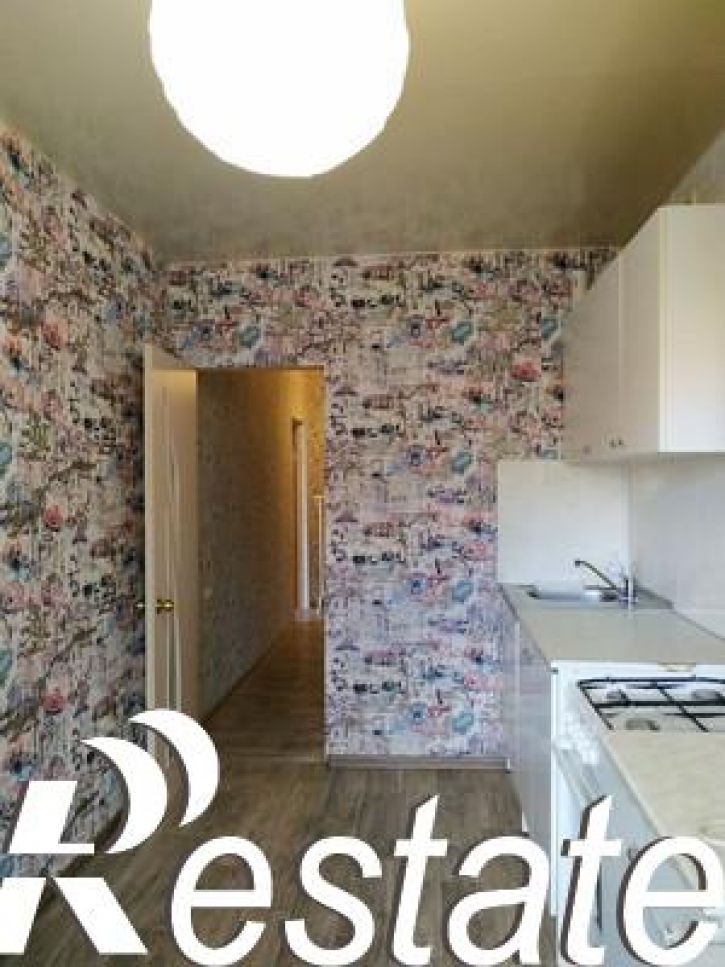 2-комн квартира Урицкого улица, 40ка